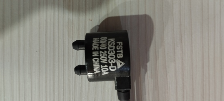 ترموسوئیچ فریزر