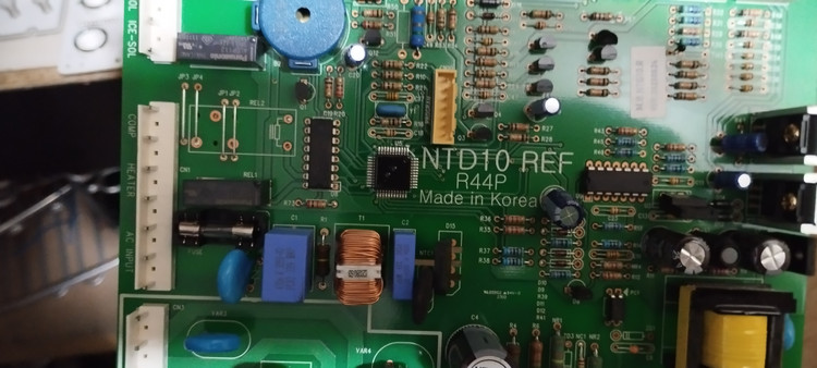 برد یخچال فریزر دیپوینت